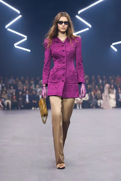 Look 38